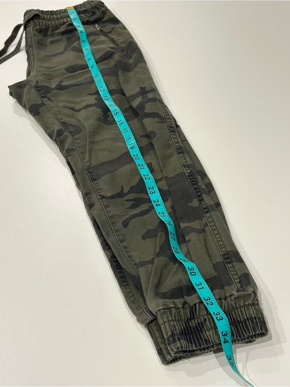 TNA Aritzia Alix High Waisted Cotton Twill Camo Jogger Pants - Picture 4 of 8